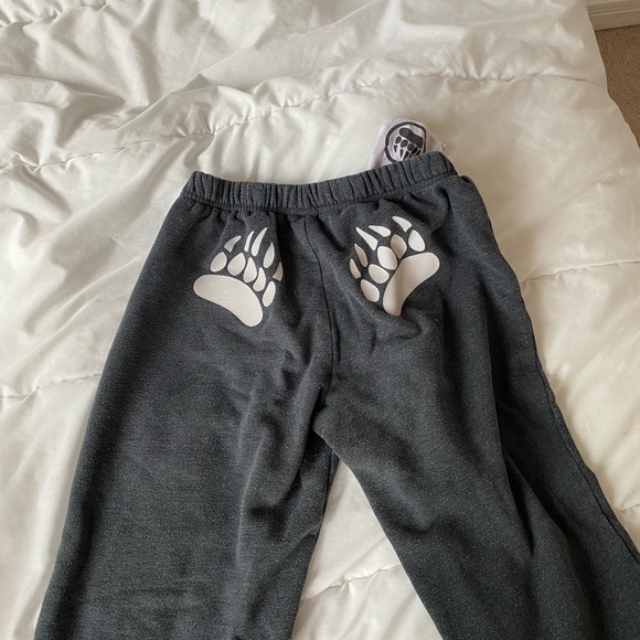 muskoka bear wear sweatpants - Picture 3 of 5